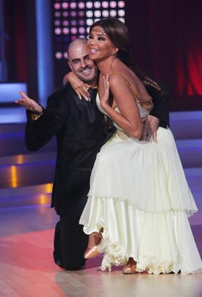 ندى أبو فرحات تتغلب على ميّ حريري في Dancing with the Stars